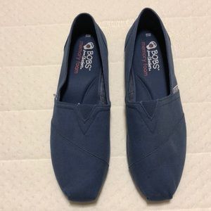 Blue bobs never worn